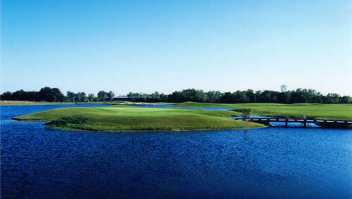 Water hazard in Golf Course